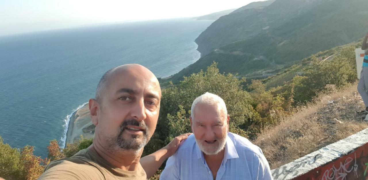 Akmonya Pansiyon Eriklice Екстериор снимка